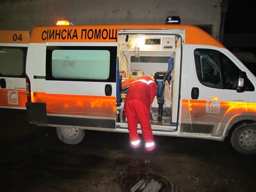 Пловдивчанин преби медицинска сестра в Спешното, детето му се нуждаело от помощ
