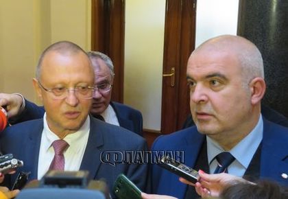 Адвокатите няма да бъдат доносници за пране на пари освен „в много определени случаи”