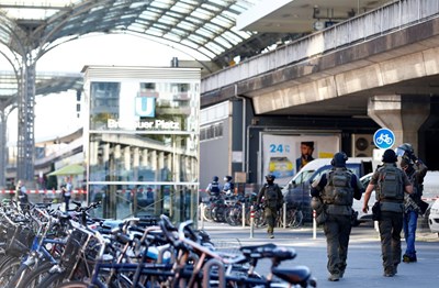 Заложническата драма в Кьолн може да е с терористичен мотив
