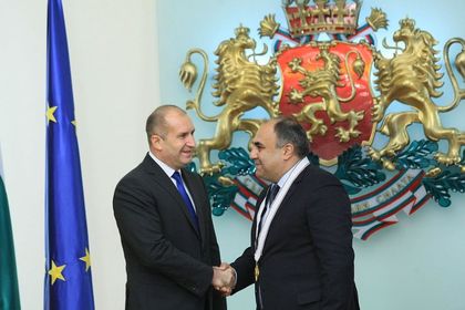 Посланикът на Република Кипър ще запомни България с панагюрската ракия