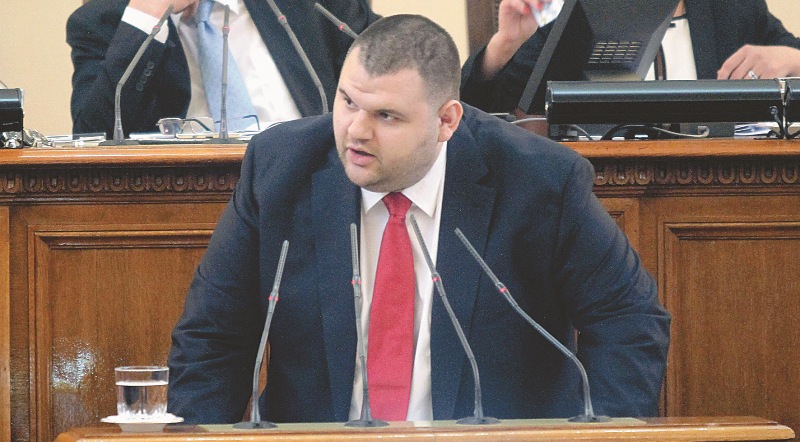 Делян Пеевски, ДПС: Мислим да внесем законопроекти за сваляне на ДДС на хляба и на лекарствата, и да помислим за безплатни детски градини