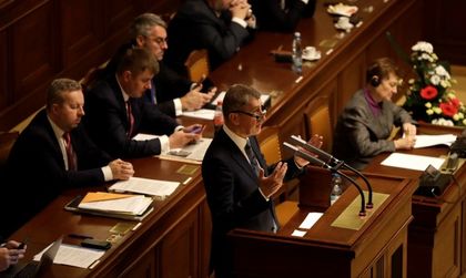 Чешкото правителство оцеля във вот на недоверие