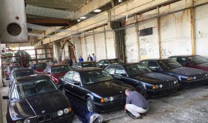 У нас намериха 11 чисто нови BMW-та от 1994-а, пускат ги на търг