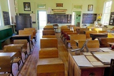 МОН разпореди проверка на всички училища заради ученици фантоми