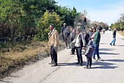 Близки на 11-годишната Сара, прегазена от пиян шофьор в Търнак, излязоха на протест