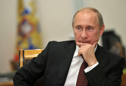 Радев поканил Путин догодина, той приел