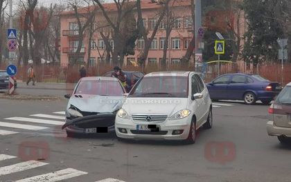 Тежка катастрофа в Бургас, пострадала е бременна жена