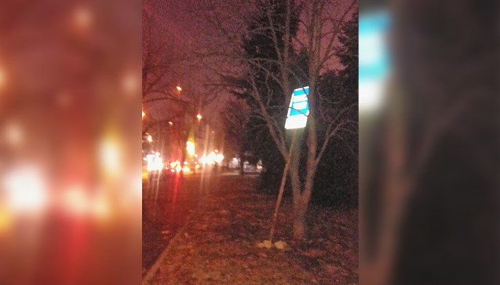 Така се обозначава място за таксита в квартал "Дружба"