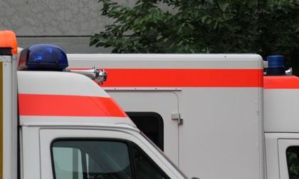 Двама младежи загинаха в Кьолн, блъсна ги товарен влак