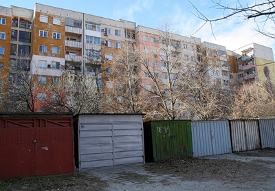 Иде краят на гаражите и в пловдивския кв. "Тракия", вдигат етажен паркинг