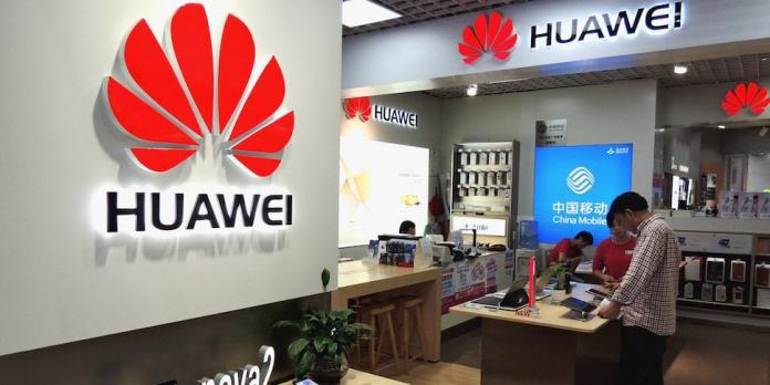 Годишният доход на Huawei прехвърли $100 милиарда