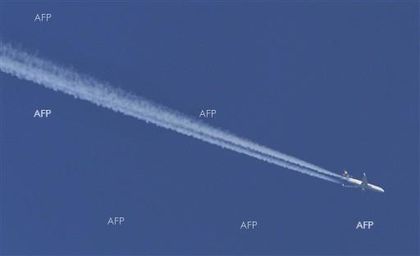 Самолет с членове на кабинета е кацнал аварийно във Виена заради спукано стъкло