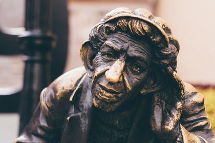 Самотникът с големите уши