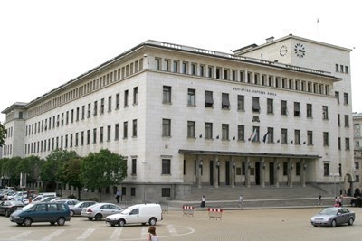 БНБ: Лихвите по депозити и кредити остават сравнително спокойни