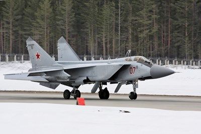 Изтребител МиГ-31 се разби в Русия, пилотът е катапултирал
