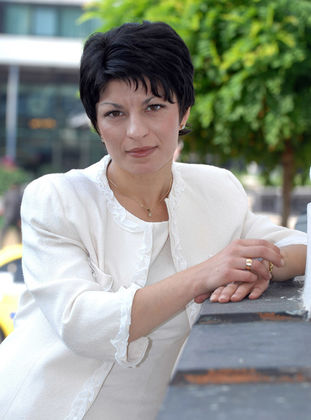 Десислава Атанасова, ГЕРБ: Корнелия Нинова задочно ли следи дебата в пленарна зала или се е настанила в някой СПА център