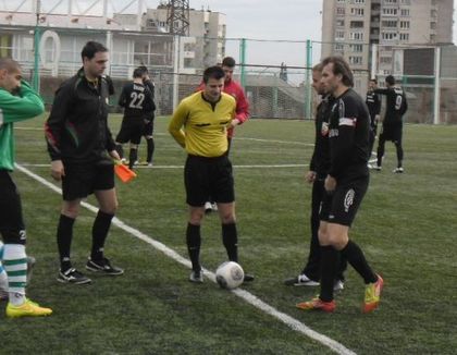 БФС нямало да разследва скандалните
действия на съдията Рашев Още от деня