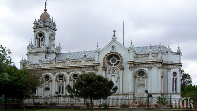 В Кърджали ще бъдат показани уникални кадри от реставрацията на желязната църква 