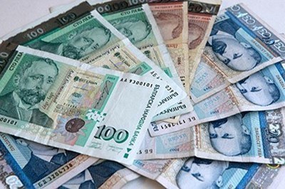 Комисията за финансов надзор да се самофинансира от такси реши парламентът