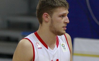 Везенков: Паспортите не поставят етикети