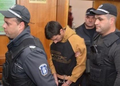 Убиецът на 15-годишната Симона застава пред Темида