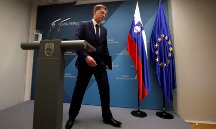 Словенският премиер Миро Церар подаде оставката си