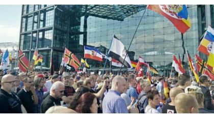 Германци четат английски медии да разберат какво става в Германия. Цензура като при соца