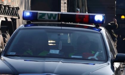 Мъж вилня с нож в магазин в Полша, ранени са десетки