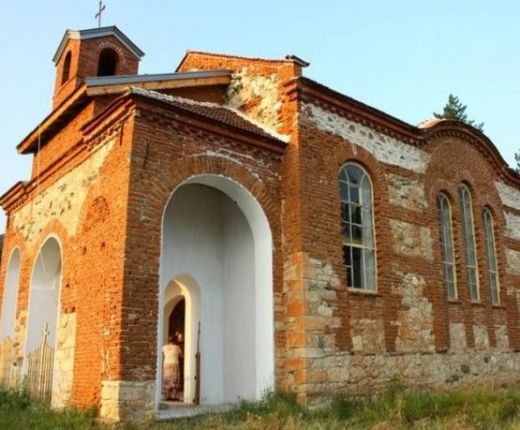 В Ивайловградско погребват мъртвите като кучета, без опело