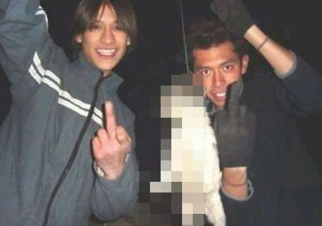Гокха Исмет от Ловеч обеси кученце и показа фотография! СНИМКА 18+