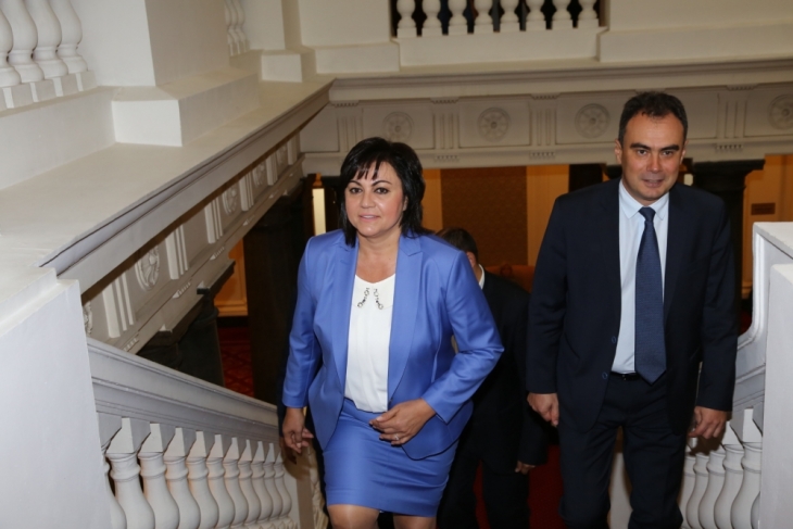 Нинова обясни предложението си за антикорупционния закон