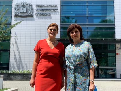 Зам.-министър на МОН обеща нови възможности за финансиране на изследователски проекти