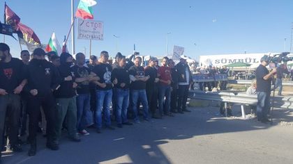 Славчо Атанасов на блокадата на границата: Ръка да не се вдигне срещу български полицай!