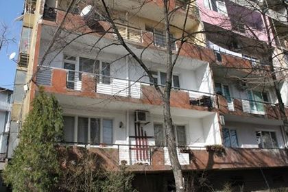 Арестуваха пенсионер, блудствал с 4 малки деца