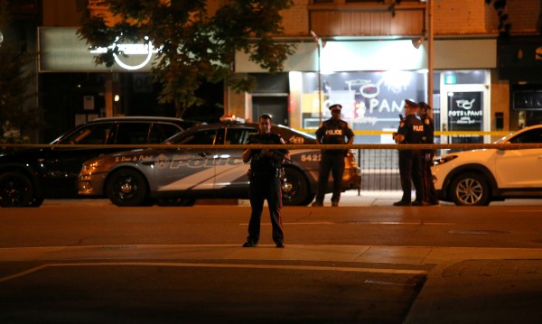 Двама загинали при атаката в Торонто, няма ранени българи
