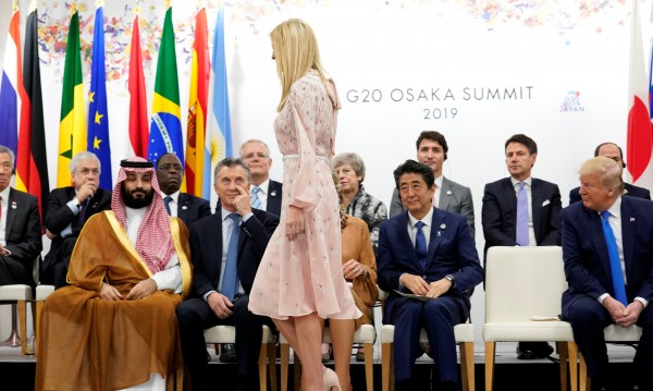 Сянката на татко: Каква всъщност е ролята на Иванка Тръмп?