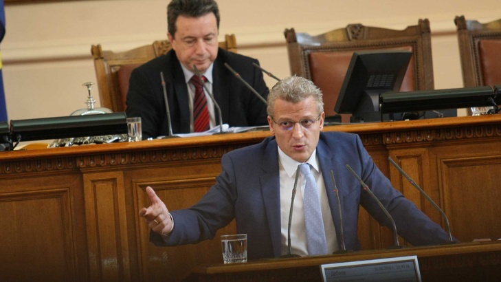 Нелегален медицински център „лекува“ рак у нас години наред