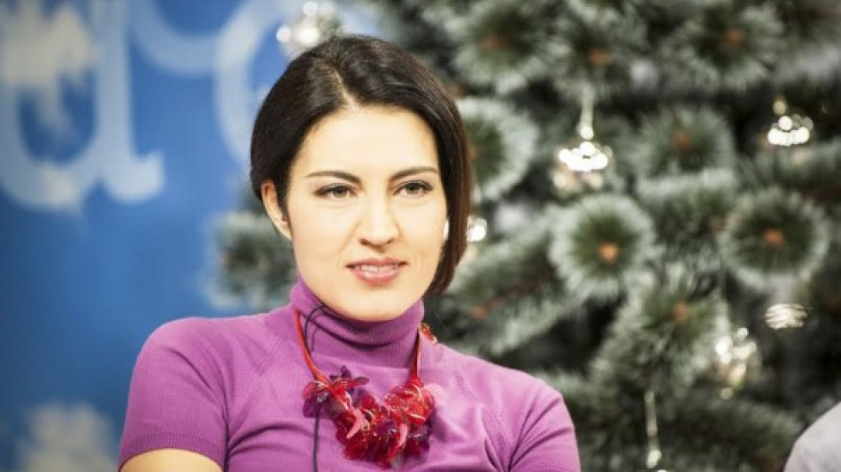 Деси Стоянова изсипа куп ругатни и показа уникални черно-бели СНИМКИ