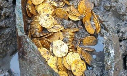 Златно съкровище открито при разкопки в Италия