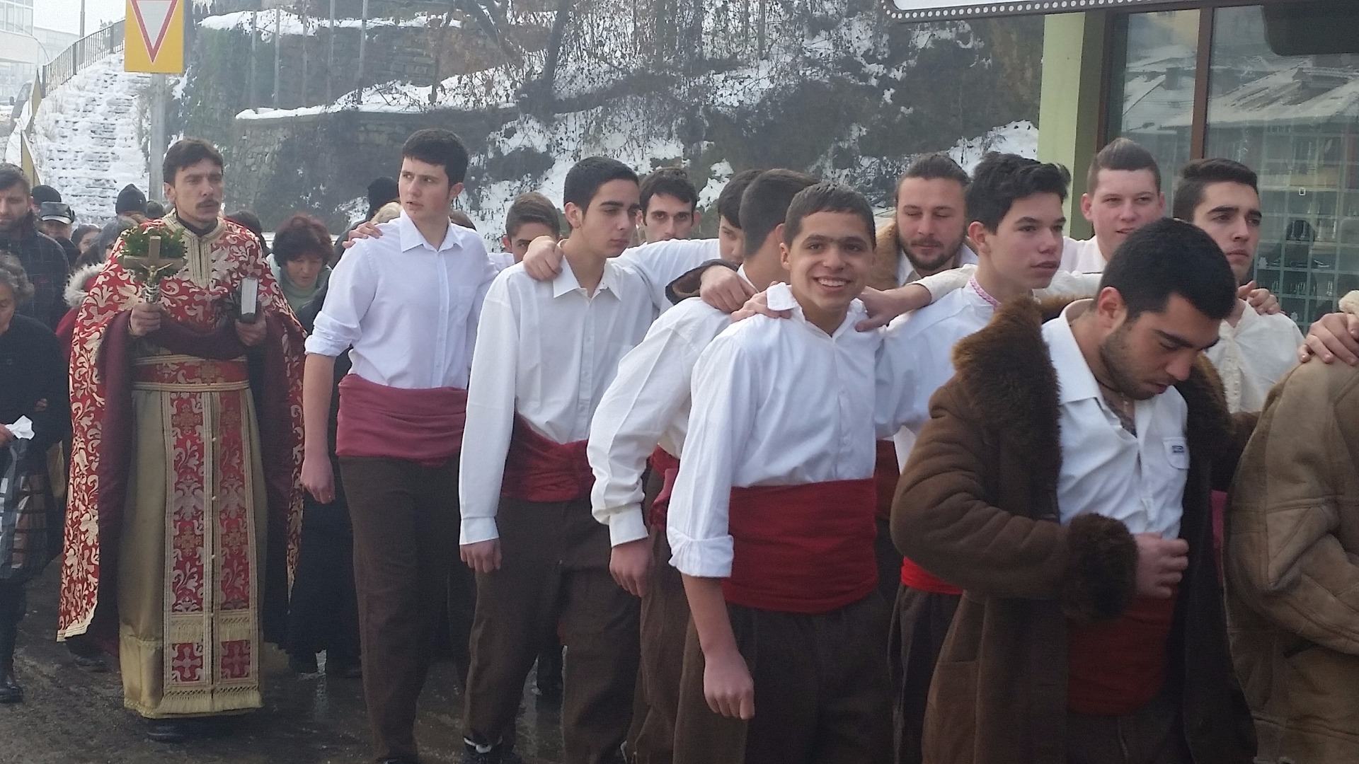 Богоявленският кръст в Смолян за трети път бе изваден от Георги Кадиев