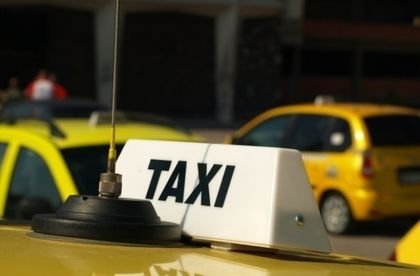 Такси задигна парите и багажа на две полякини в Пловдив