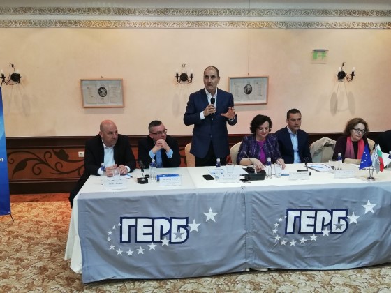 Зам.-председателят на ГЕРБ Цветан Цветанов в Поморие: Политическите ни опонентите нямат идеи и разчитат на компромати