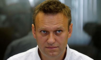 Навални се впуска в битката за Русия, но Путин е №1