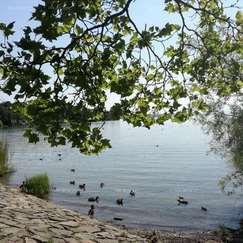 НИМХ: Днес ще е предимно слънчево, на места в Западна и Централна България след обяд отново ще превали и прегърми