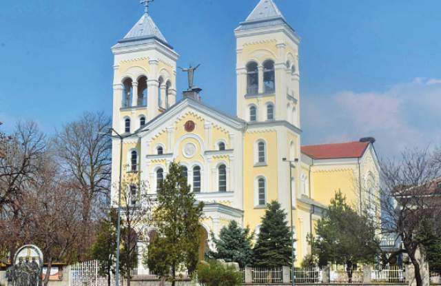 Мъж влезе в църква край Пловдив не за да се помоли, а да краде