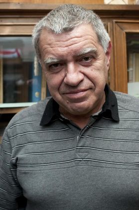 Проф. Михаил Константинов: „Мъртвите души“ в избирателните списъци достигат до 18%, депутатите да въведат активна регистрация