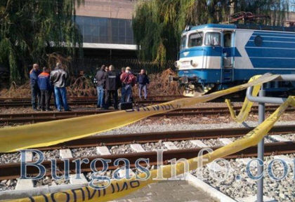Цяло село шокирано от постъпката на 21-годишната Антония, която остана без крака, след като се хвърли под влака