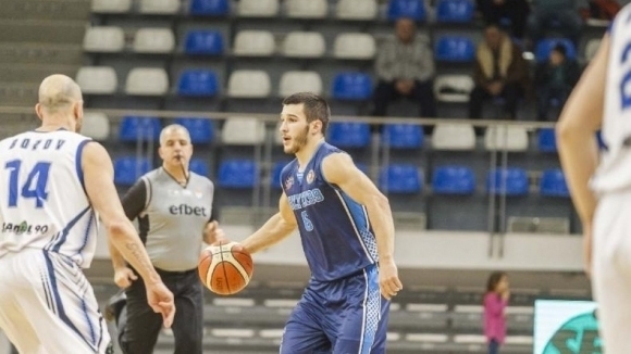 Баскетболният Академик Бултекс 99 без Адриян Секулов в мача за Балканската лига