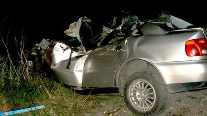 Младежи се отърваха по чудо след среднощна пиянска гонка с коли в пловдивско