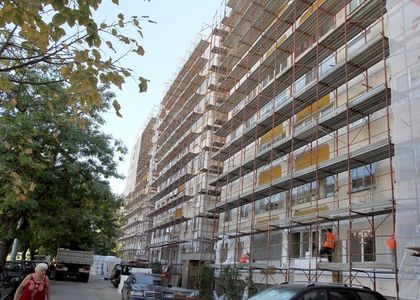 Ще сменят дограми на панелките в студ и сняг
